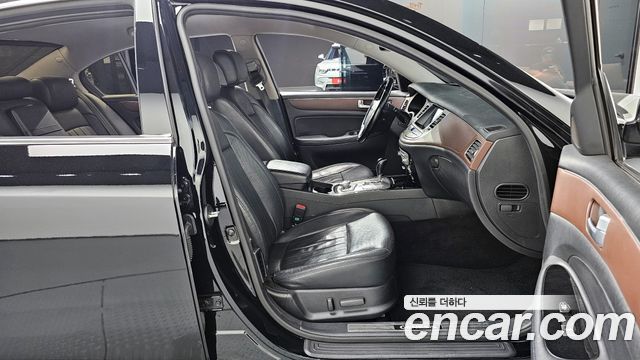 Hyundai Genesis 2013 — photo 10