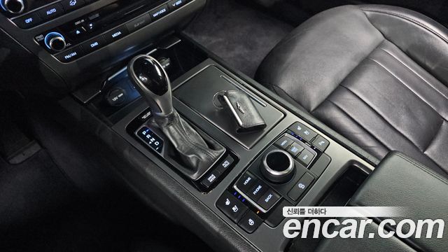 Hyundai Genesis 2016 — photo 9