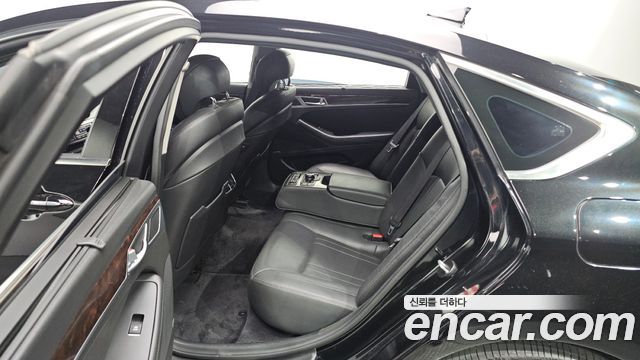 Hyundai Genesis 2016 — photo 11