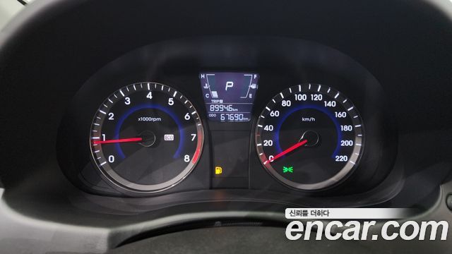 Hyundai Accent 2012 — photo 8