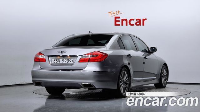Hyundai Genesis 2013 — photo 2