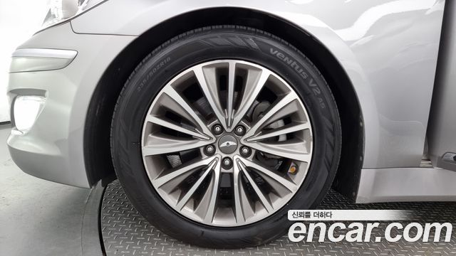 Hyundai Genesis 2013 — photo 5