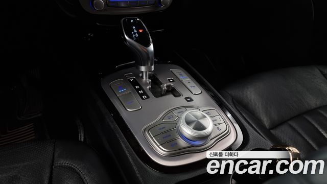 Hyundai Genesis 2013 — photo 9