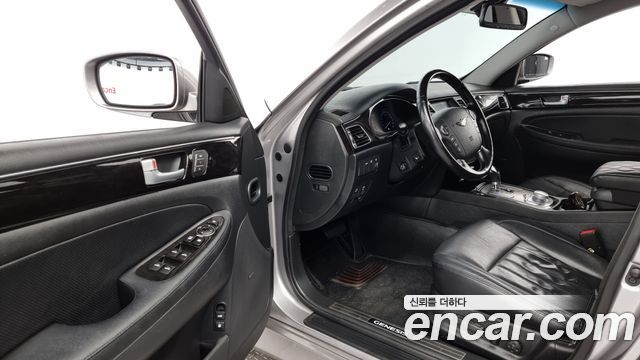 Hyundai Genesis 2013 — photo 10