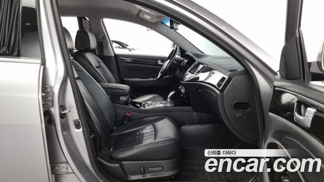 Hyundai Genesis 2013 — photo 11