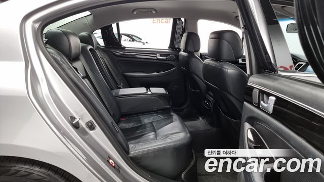 Hyundai Genesis 2013 — photo 12