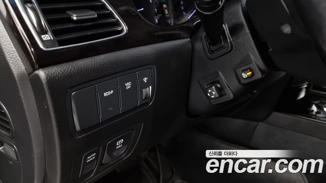 Hyundai Genesis 2013 — photo 14