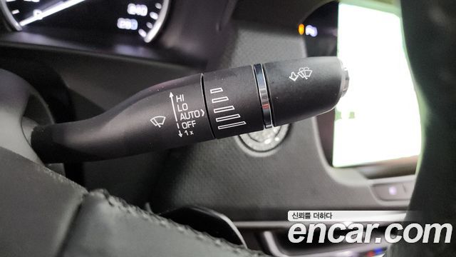Cadillac CT6 2016 — photo 17