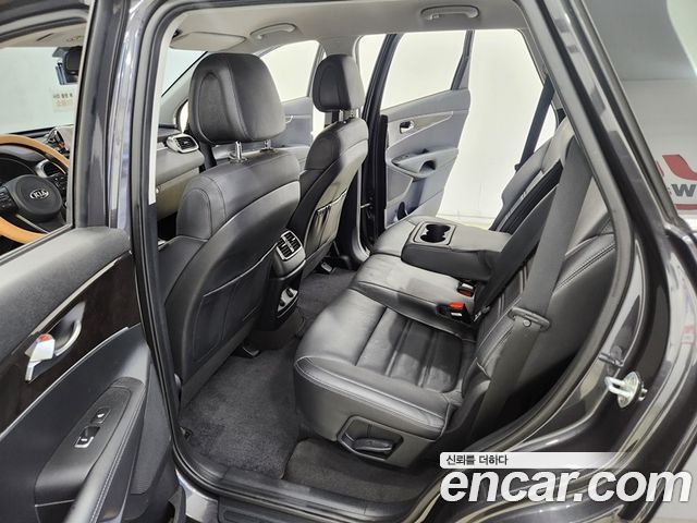 Kia Sorento 2017 — photo 14