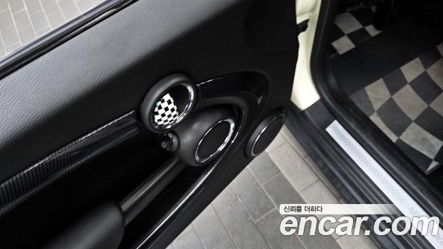 Mini Cooper 2013 — photo 18