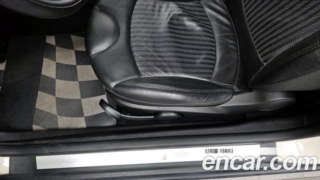 Mini Cooper 2013 — photo 19