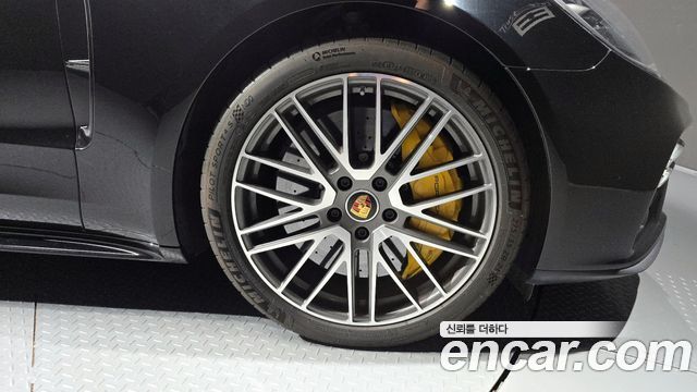 Porsche Panamera 2021 — photo 5