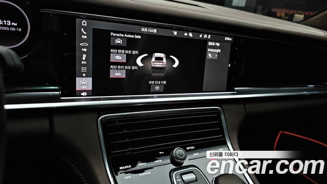 Porsche Panamera 2021 — photo 15
