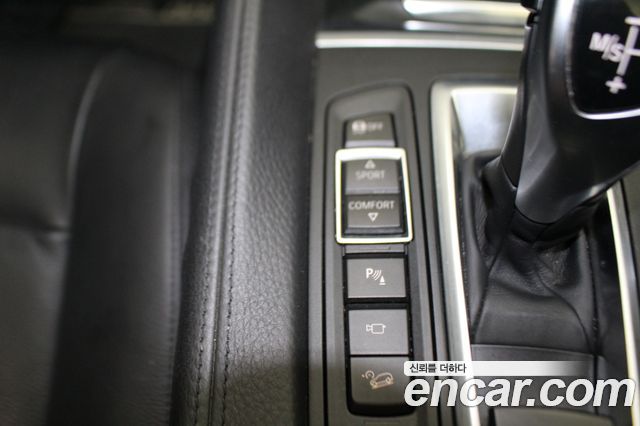 BMW X6 2016 — photo 9