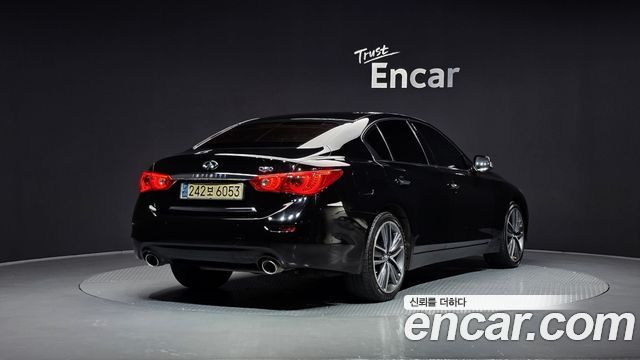 Infiniti Q50 2016 — photo 2