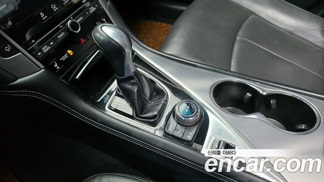 Infiniti Q50 2016 — photo 9