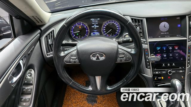 Infiniti Q50 2016 — photo 14