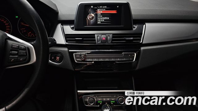 BMW 2-Series 2016 — photo 14