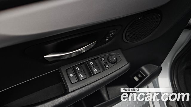 BMW 2-Series 2016 — photo 16