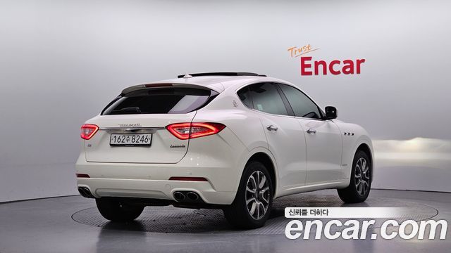 Maserati Levante 2019 — photo 2