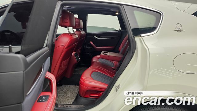 Maserati Levante 2019 — photo 12