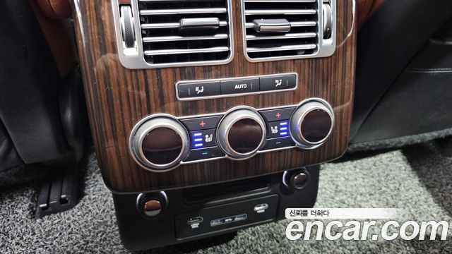 Land Rover Range Rover 2017 — photo 16