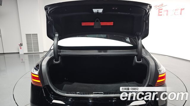 Kia K9 2017 — photo 20