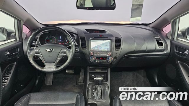 Kia K3 2014 — photo 7