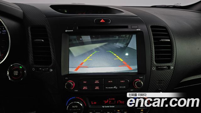 Kia K3 2014 — photo 15