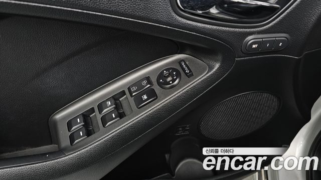 Kia K3 2014 — photo 18