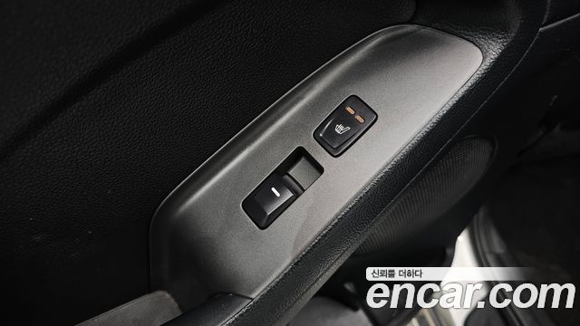 Kia K3 2014 — photo 19