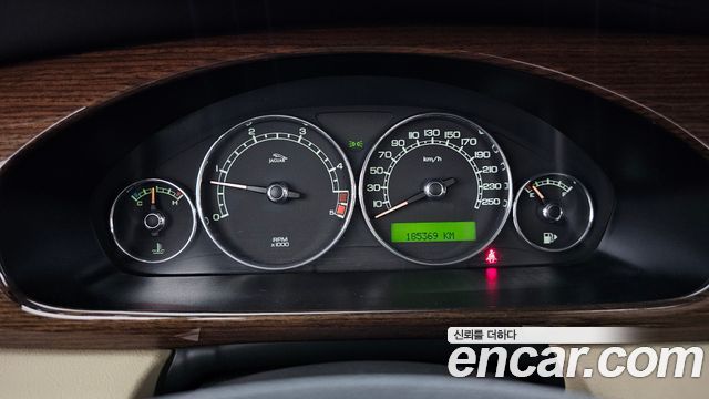 Jaguar X-TYPE 2009 — photo 8