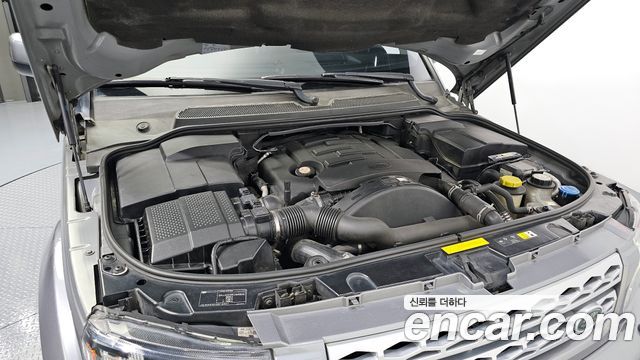 Land Rover Discovery 2012 — photo 6