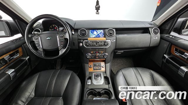 Land Rover Discovery 2012 — photo 7