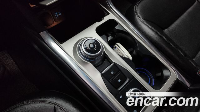 Ford Explorer 2021 — photo 9