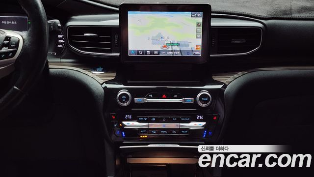 Ford Explorer 2021 — photo 14