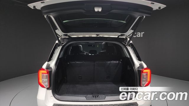Ford Explorer 2021 — photo 20