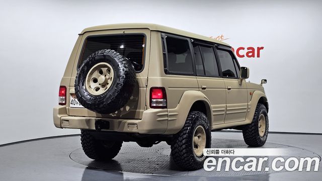 Hyundai Galloper 1997 — photo 2
