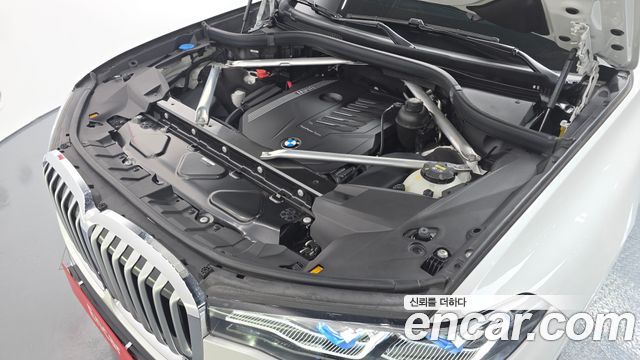 BMW X7 2021 — photo 6