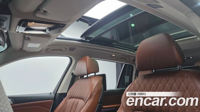 BMW X7 2021 — photo 19