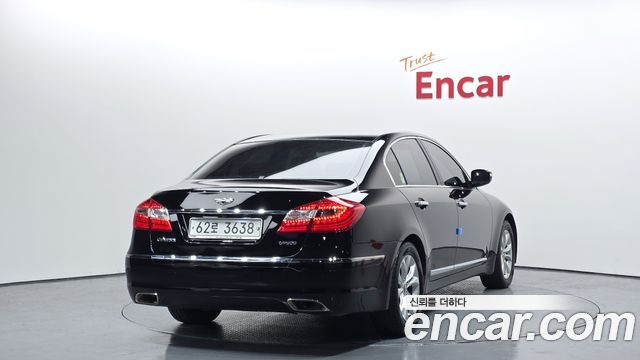 Hyundai Genesis 2008 — photo 2