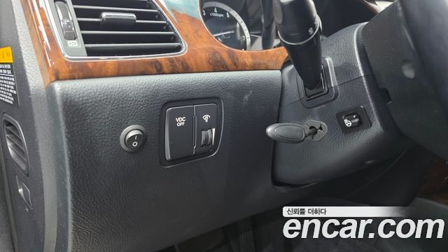 Hyundai Genesis 2008 — photo 17