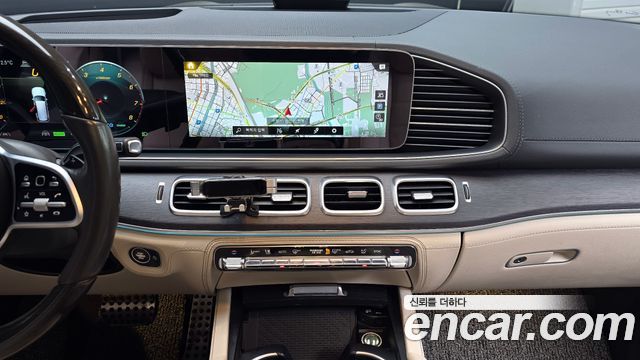 Mercedes-Benz GLS-Class 2020 — photo 14