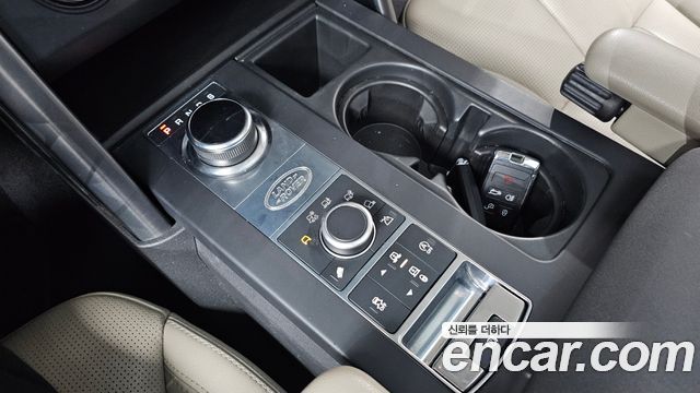 Land Rover Discovery 2020 — photo 9