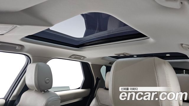 Land Rover Discovery 2020 — photo 18