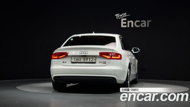 Audi A4 2013 — photo 4