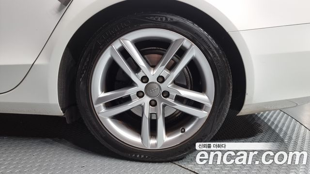 Audi A4 2013 — photo 5