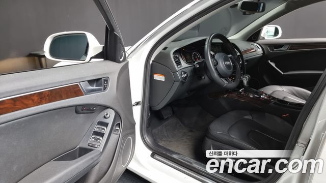 Audi A4 2013 — photo 10