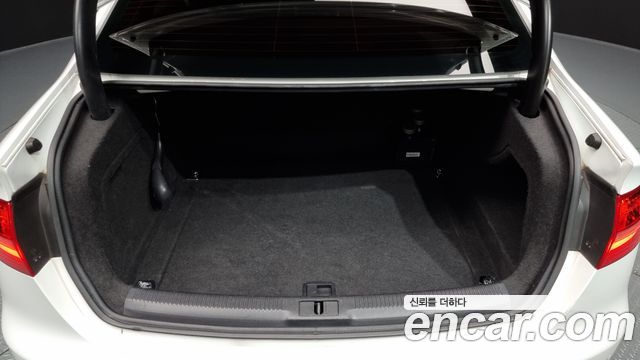 Audi A4 2013 — photo 20