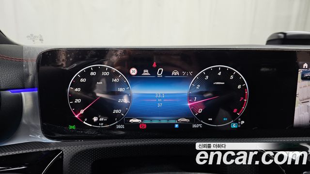Mercedes-Benz CLA-Class 2025 — photo 8